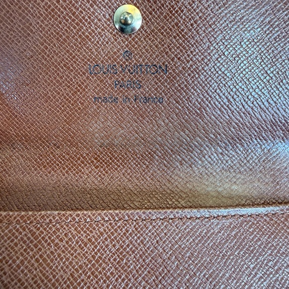 Louis Vuitton Elise Monogram Compact Wallet - Picture 7 of 11